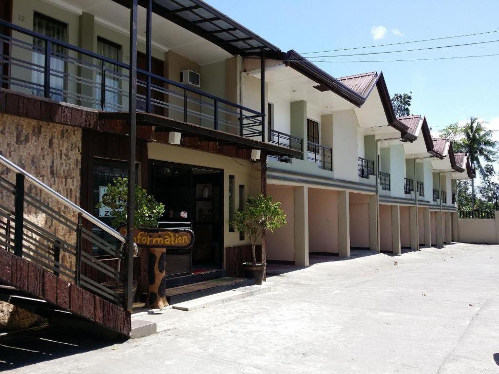 Quezon Premier Hotel Лусена Екстериор снимка