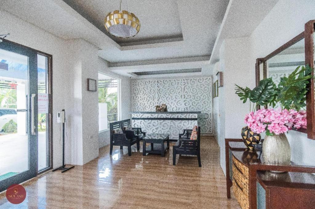 Quezon Premier Hotel Лусена Екстериор снимка