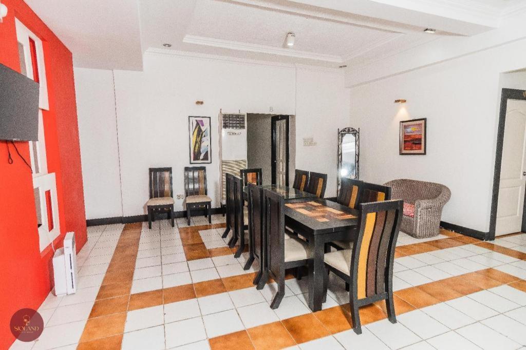Quezon Premier Hotel Лусена Екстериор снимка