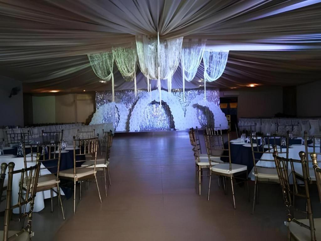 Quezon Premier Hotel Лусена Екстериор снимка