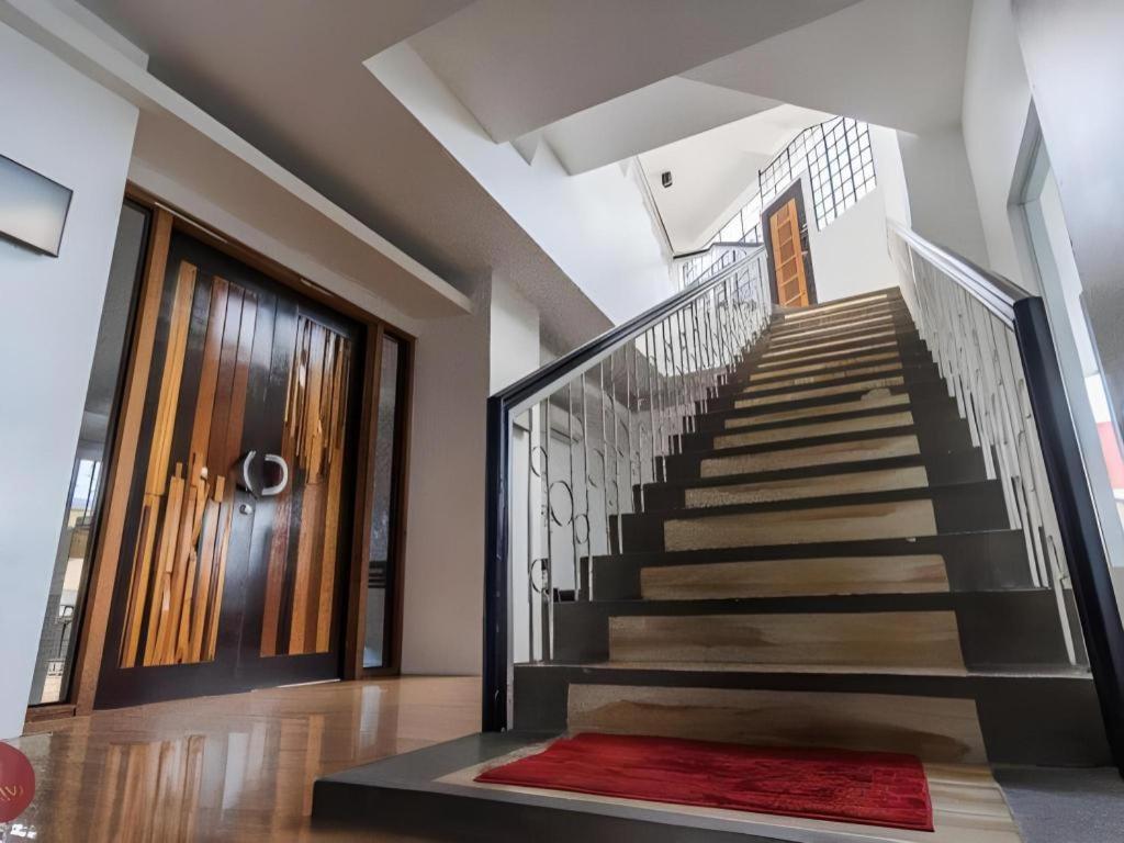 Quezon Premier Hotel Лусена Екстериор снимка